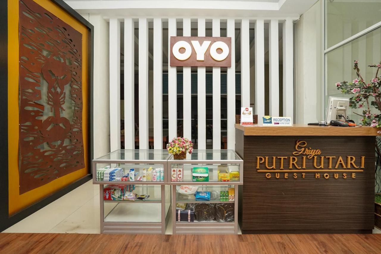Oyo 282 Putri Utari Residence Malang Eksteriør billede